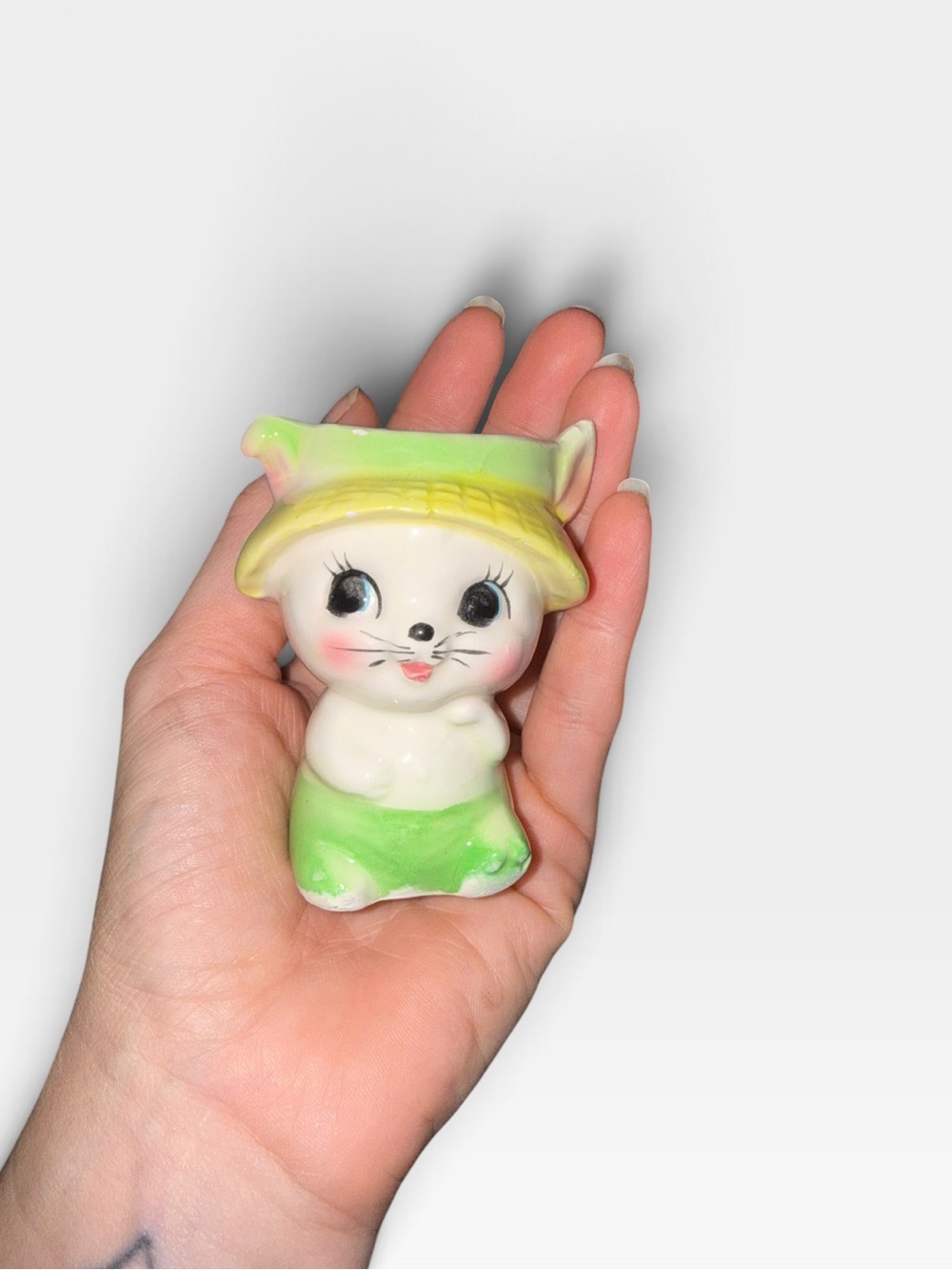 Vintage kitschy bunny egg cup